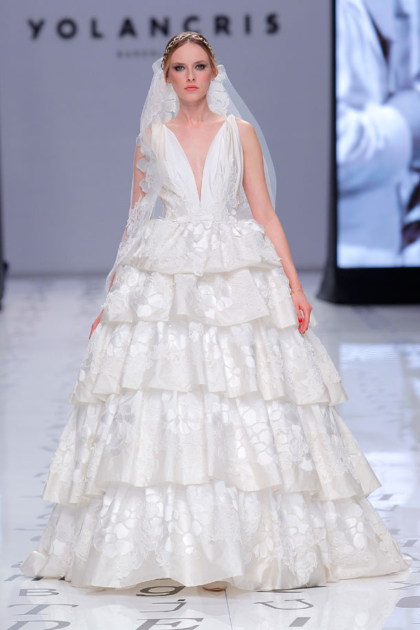 ilovebrides.pt Yolan Cris coleção 2020 vestidos de noiva